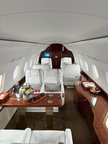 Открыть на весь экран Embraer Legacy 600 5